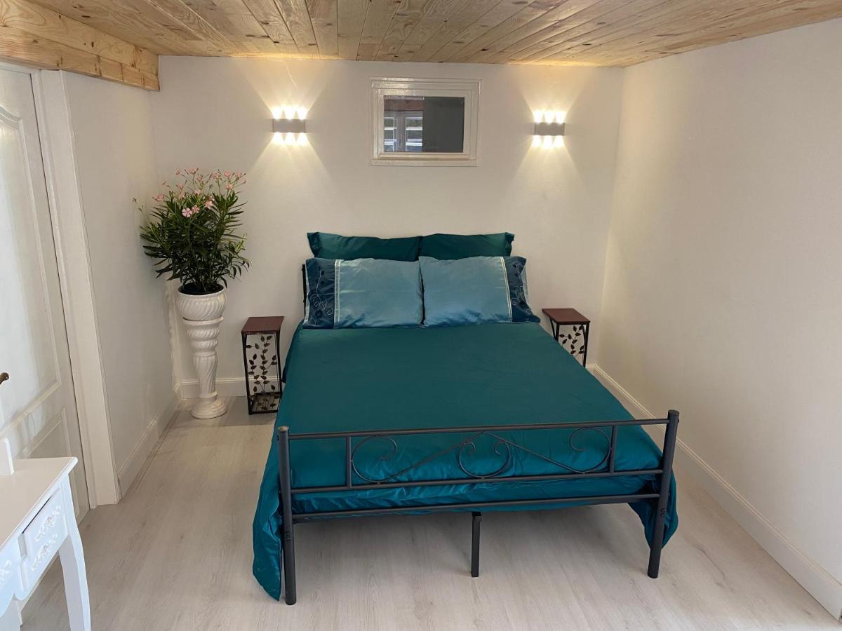 Peaceful 3 Bedroom 8 Person Ground Floor Apartment With Large Private Heated Pool La Digne-d'Amont Exterior photo